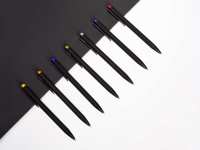 Ручка металлическая шариковая Taper Metal софт-тач с цветным зеркальным слоем, черный с серебристым №5