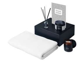 Подарочный набор Re:y. Care с полотенцем, солью для ванны и диффузором №9