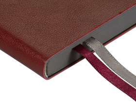 Ежедневник А5 датированный Boston 2026, бордовый с серым обрезом №10